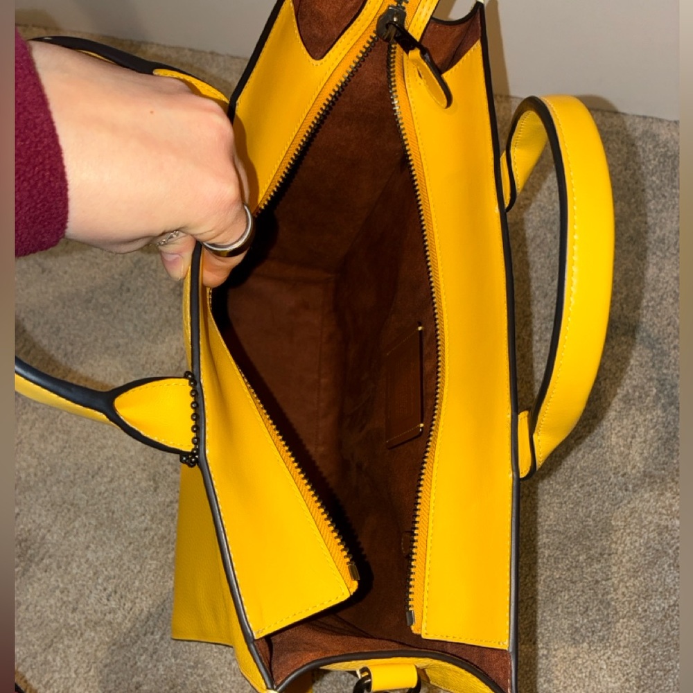 Coach Gotham Tall Tote - Picture 4 of 5